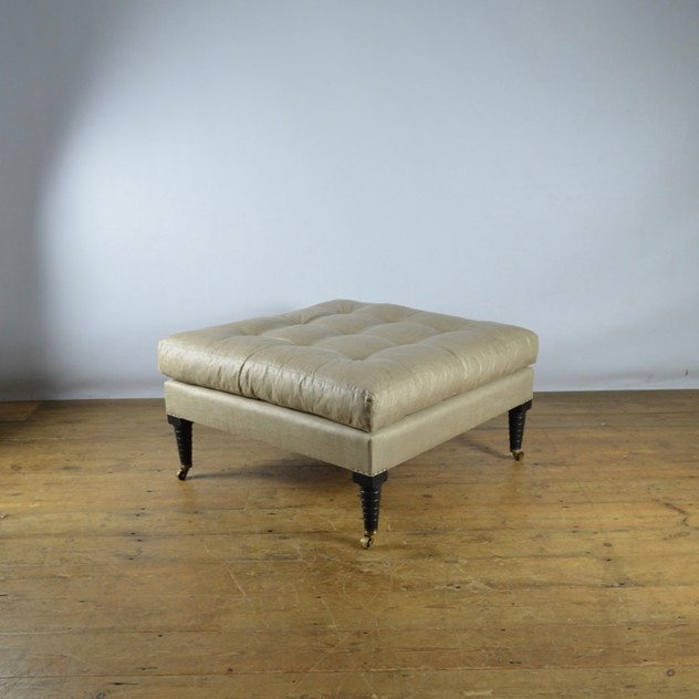 21st century footstool-the-one-off-chair-company-S001 (2)_main_636419470145687407.jpg